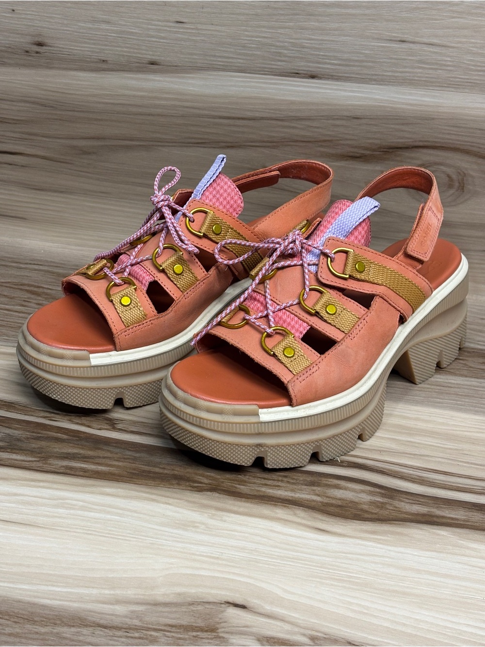 Sorel Rein CB™ Lace-Up Platform Sandals in a coral color size 10.5.